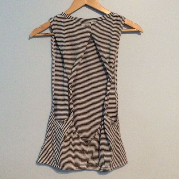 Garage Cut-Out Tank - Picture 7 of 7